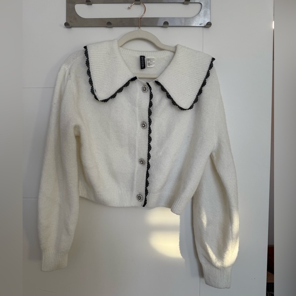H&M Sweaters - ✨ For Sale: H&M Divided White Knit Sweater with Black Lace Trim - Size Small ✨